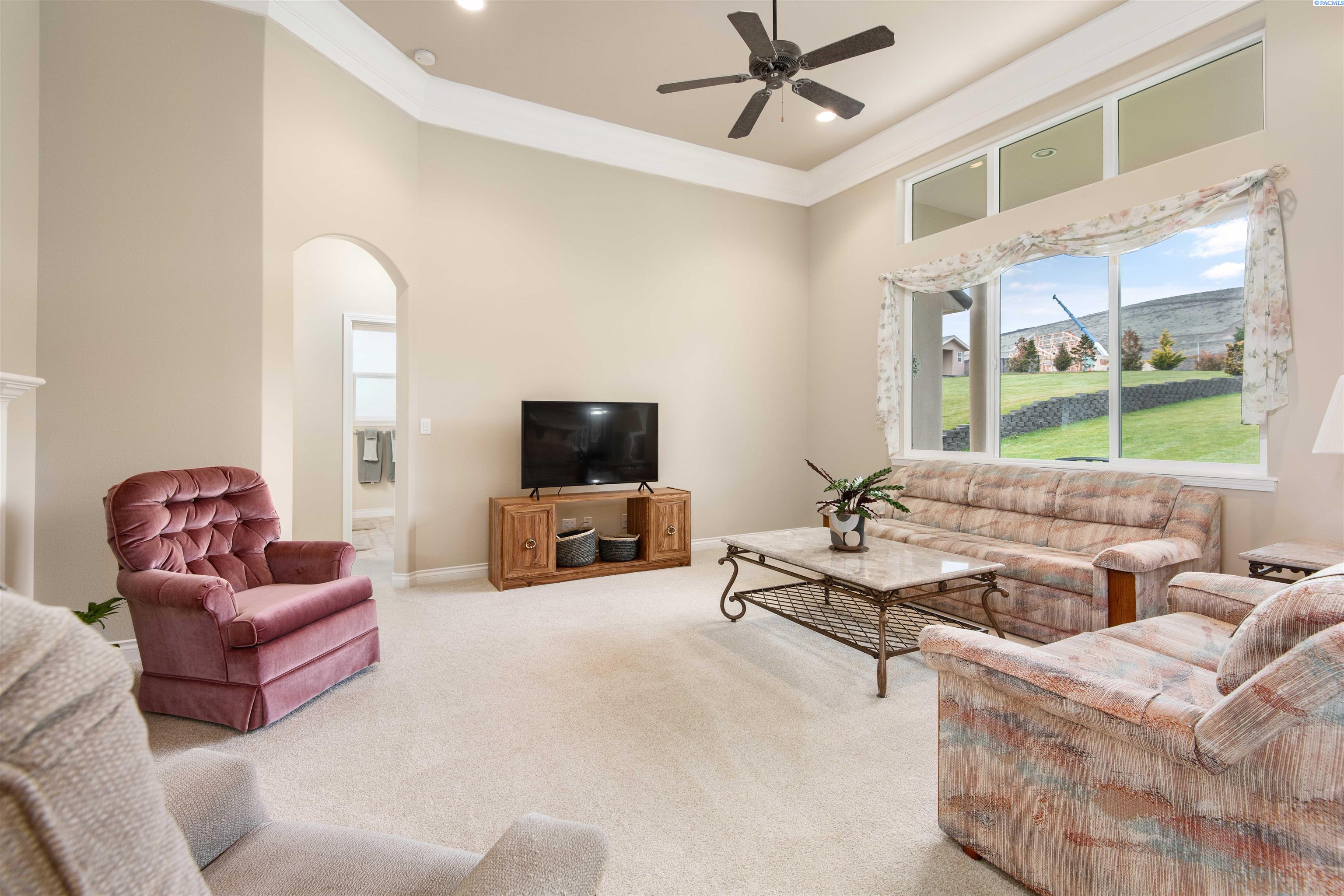 2703 Katie Road Kennewick, WA 99338 - Photo 12 of 45 Gallery Image 12