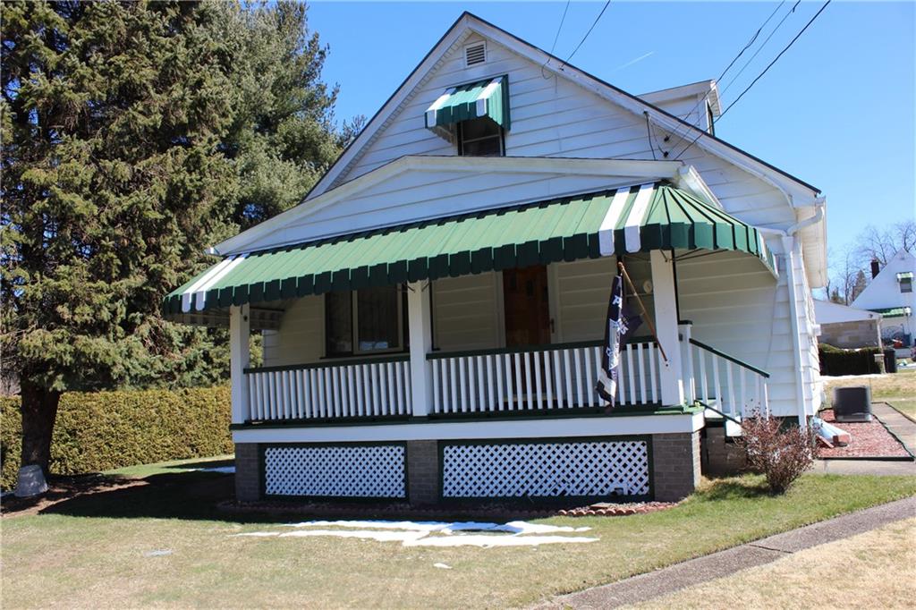 33 Lindsay Road Carnegie, PA 15106 - Photo 1 of 18 Gallery Image 1