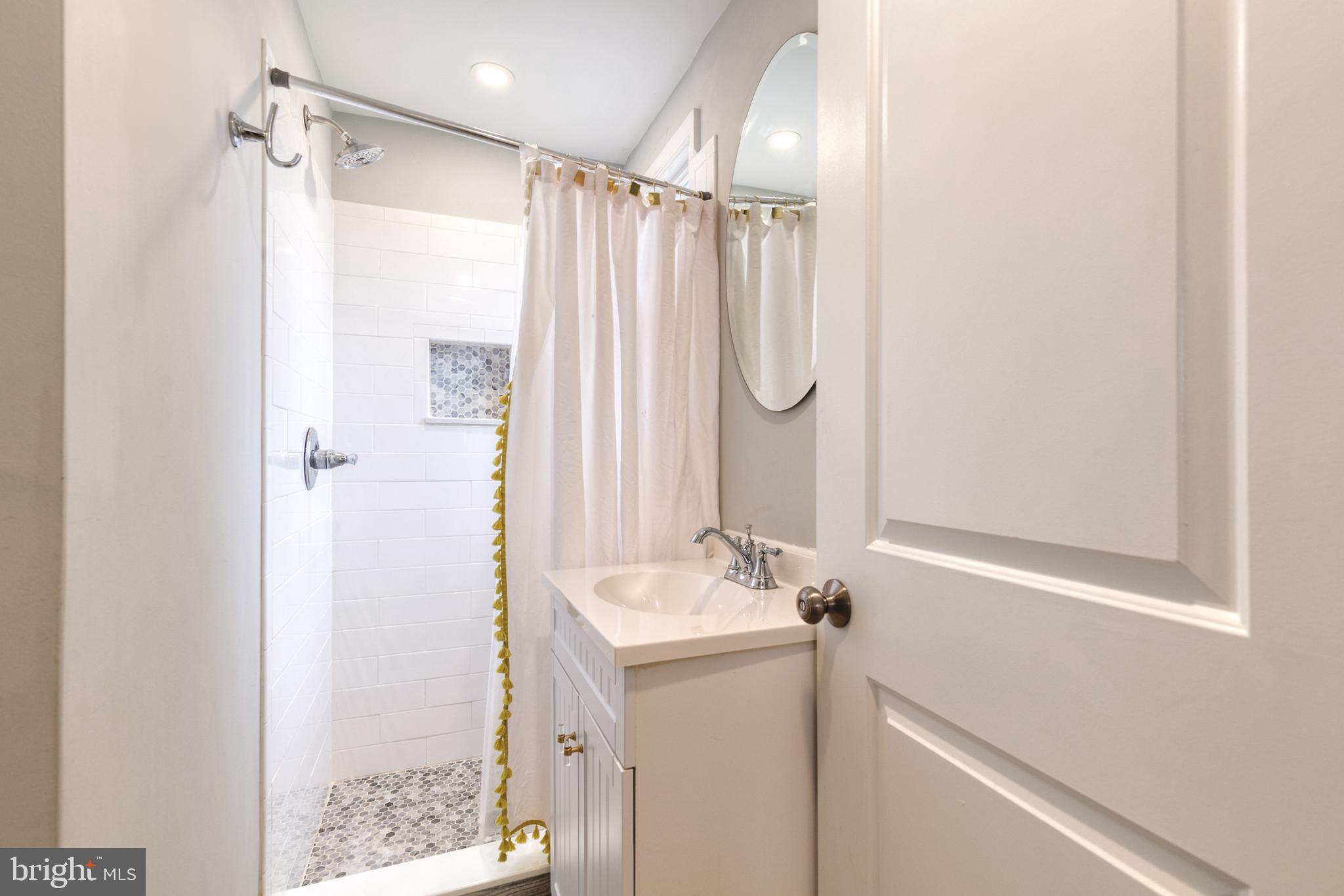 8203 Thornton Road Towson, MD 21204 - Photo 20 of 40 Gallery Image 20