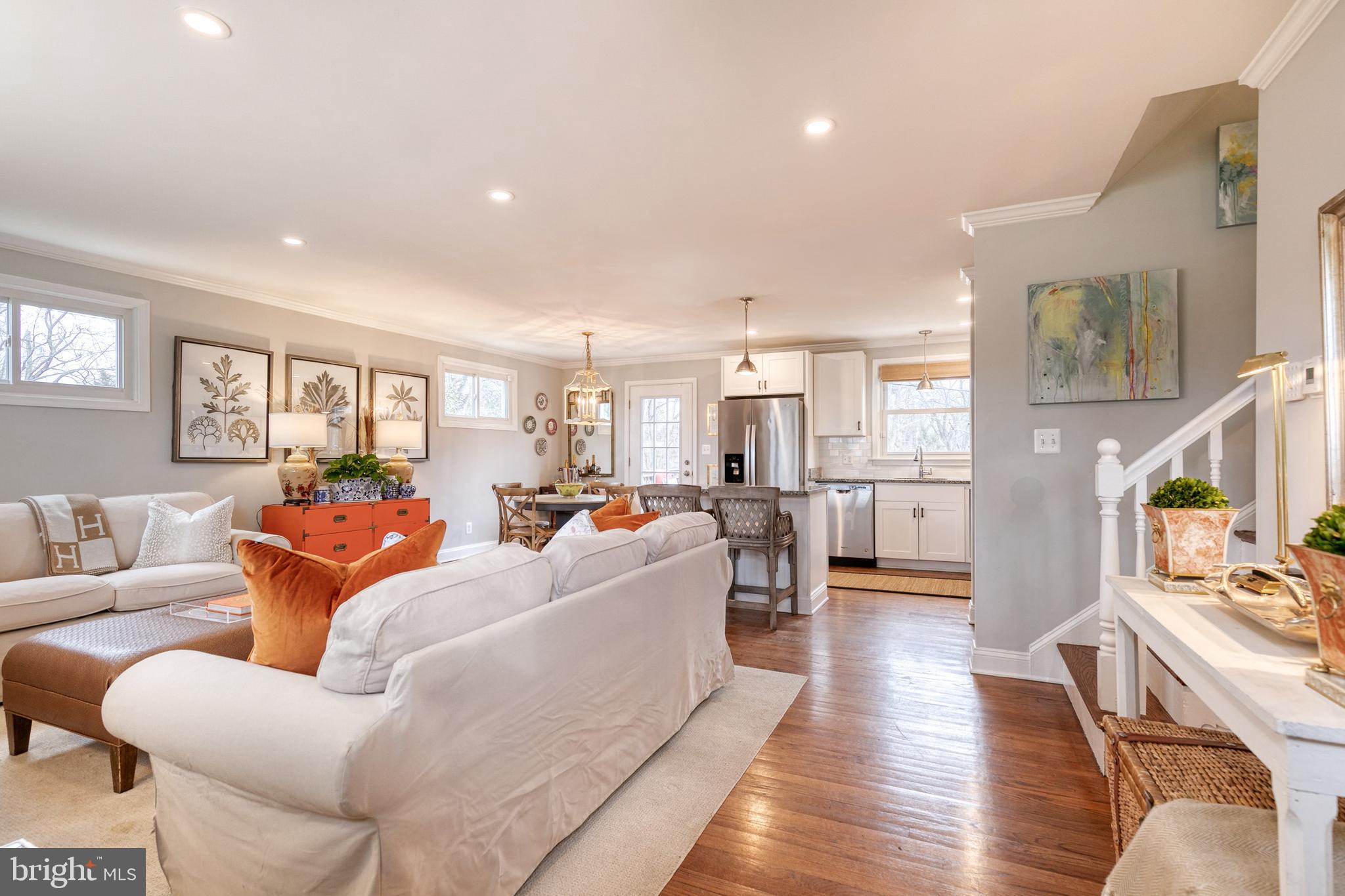 8203 Thornton Road Towson, MD 21204 - Photo 2 of 40 Gallery Image 2