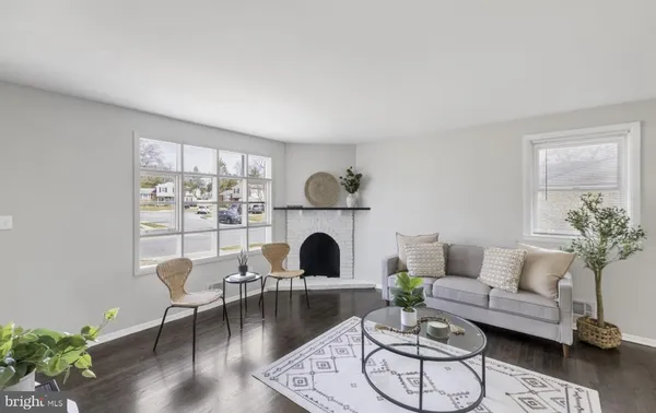 $3,100 | 243 Highmeadow Road, Reisterstown, MD 21136