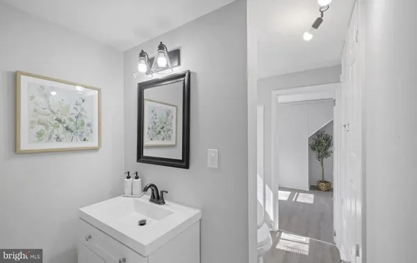 $3,100 | 243 Highmeadow Road, Reisterstown, MD 21136