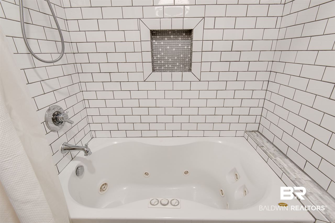 255 Fig Avenue Fairhope, AL 36532 - Photo 16 of 26