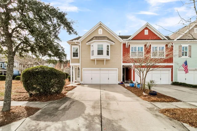$709,000 | 2569 Kings Gate Lane, Mount Pleasant, SC 29466