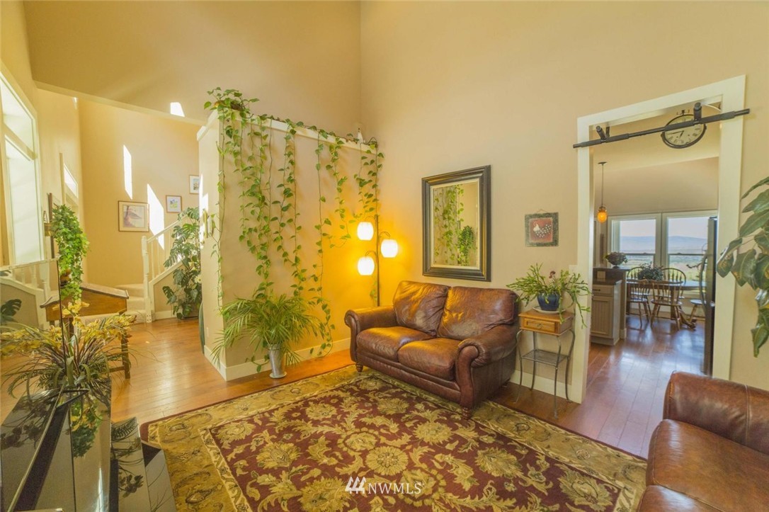 3265 Cathedral Rock Road Malaga, WA 98828 - Photo 12 of 25 Gallery Image 12