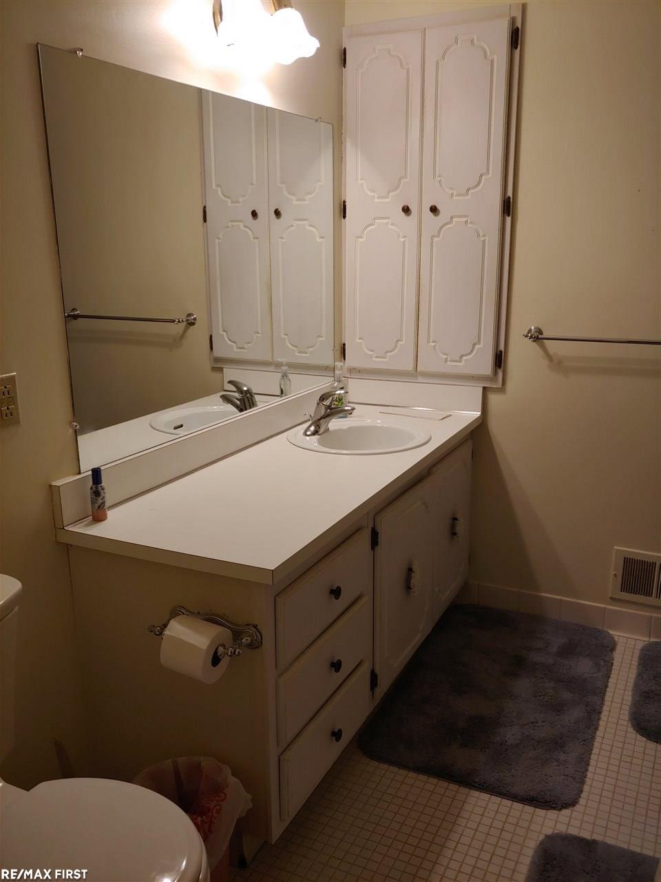 31874 Hoover Road Warren, MI 48093 - Photo 21 of 36