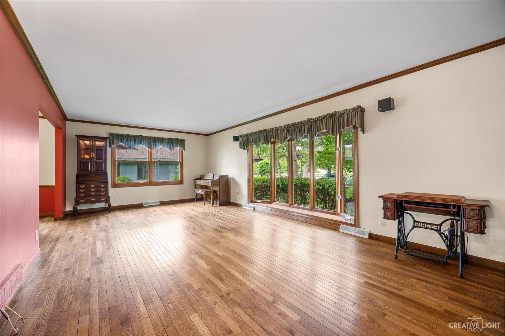43W432 Thornapple Tree Road Sugar Grove, IL 60554 - Photo 3 of 37