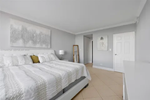 $315,000 | 7441 Wayne Avenue, Unit 2B, Miami Beach, FL 33141