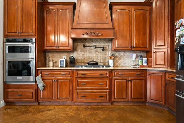 $675,000 | 136 Evanshel Lane, Alexandria, LA 71303