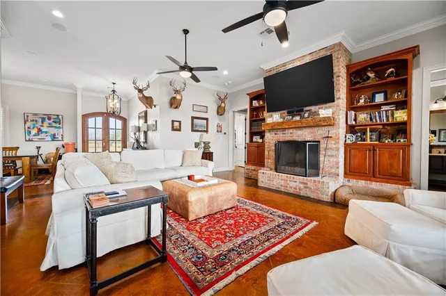 $675,000 | 136 Evanshel Lane, Alexandria, LA 71303