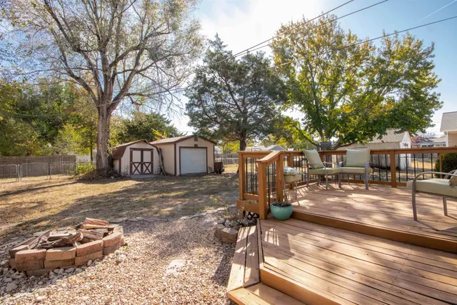 $180,000 | 124 North Abilene Avenue, Valley Center, KS 67147