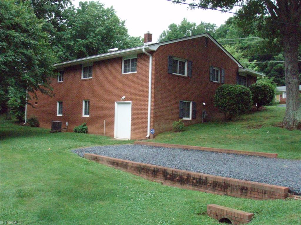 1316 Meadowbrook Road Asheboro, NC 27203 - Photo 3 of 9 Gallery Image 3