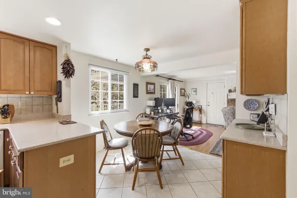 $925,000 | 9301 Willow Pond Lane, Burke, VA 22015