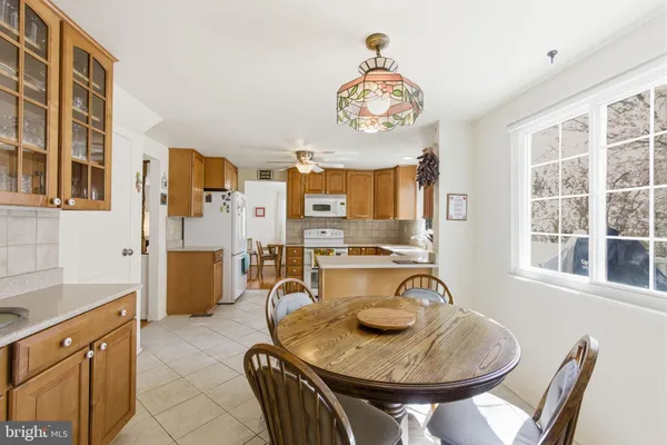 $925,000 | 9301 Willow Pond Lane, Burke, VA 22015