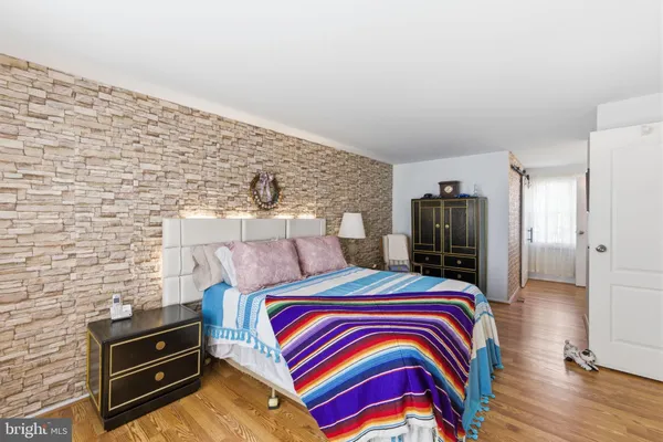 $925,000 | 9301 Willow Pond Lane, Burke, VA 22015