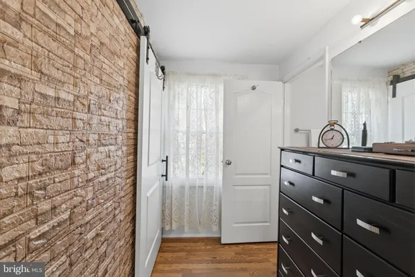 $925,000 | 9301 Willow Pond Lane, Burke, VA 22015