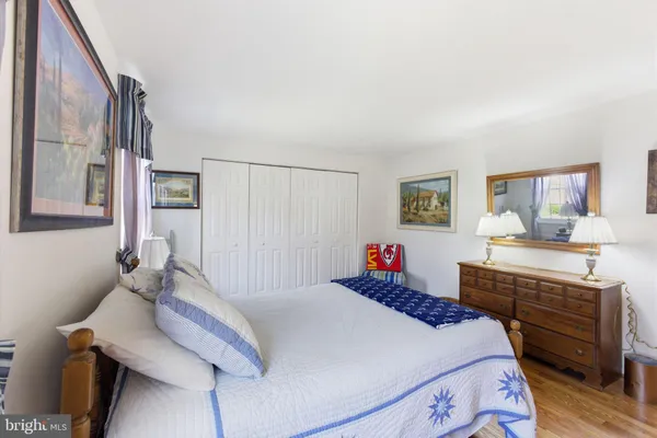 $925,000 | 9301 Willow Pond Lane, Burke, VA 22015