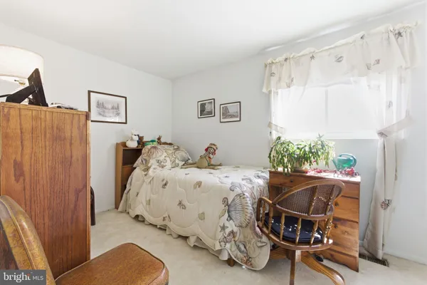 $925,000 | 9301 Willow Pond Lane, Burke, VA 22015