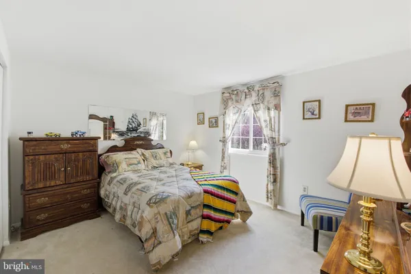 $925,000 | 9301 Willow Pond Lane, Burke, VA 22015