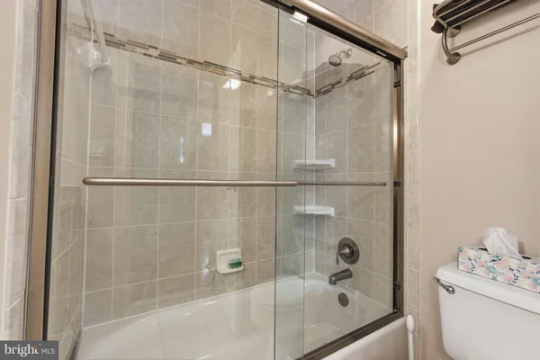 $925,000 | 9301 Willow Pond Lane, Burke, VA 22015