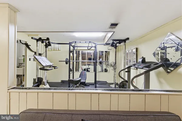 $925,000 | 9301 Willow Pond Lane, Burke, VA 22015