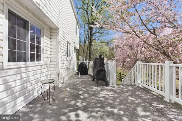 $925,000 | 9301 Willow Pond Lane, Burke, VA 22015