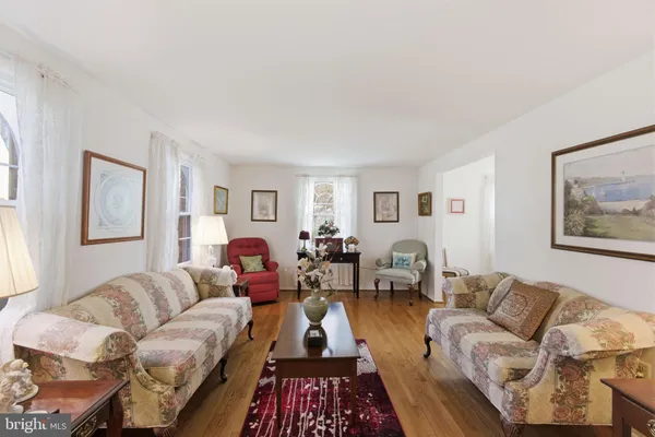 $925,000 | 9301 Willow Pond Lane, Burke, VA 22015