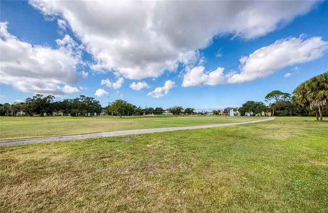 $244,900 | 225 Country Club Drive, Unit 1209, Largo, FL 33771