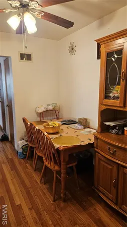 $1,125 | 5812 Sunshine Drive, Unit 1W, St. Louis, MO 63109