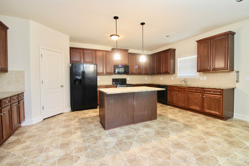 28 Riverside Landing Fort Mitchell, AL 36856 - Photo 6 of 50