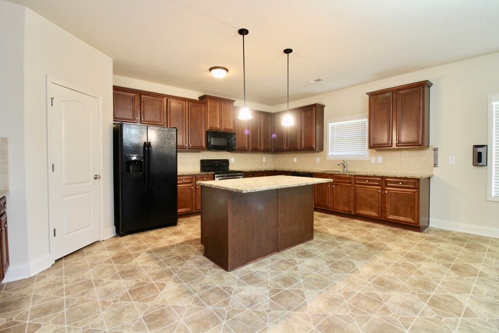 28 Riverside Landing Fort Mitchell, AL 36856 - Photo 7 of 50