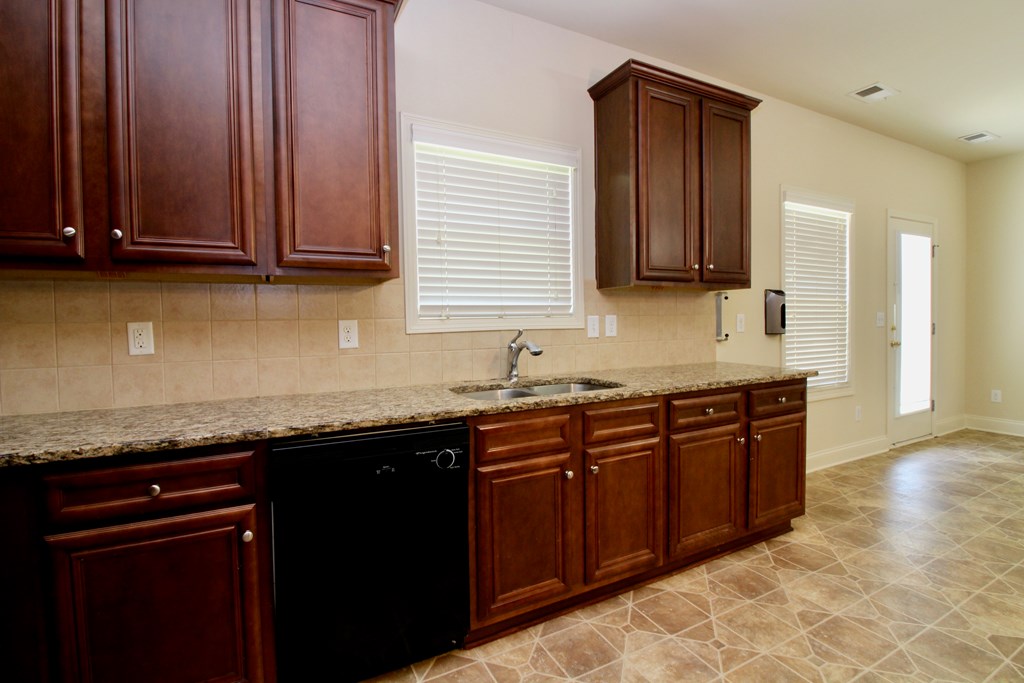 28 Riverside Landing Fort Mitchell, AL 36856 - Photo 9 of 50
