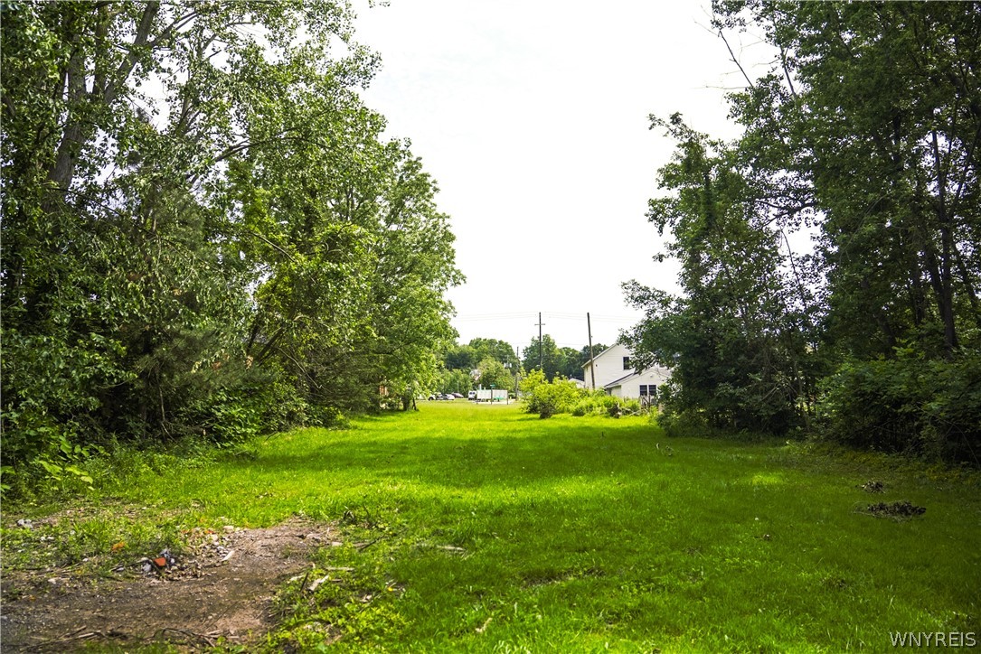 10668 Main Street Clarence, NY 14031 - Photo 20 of 21