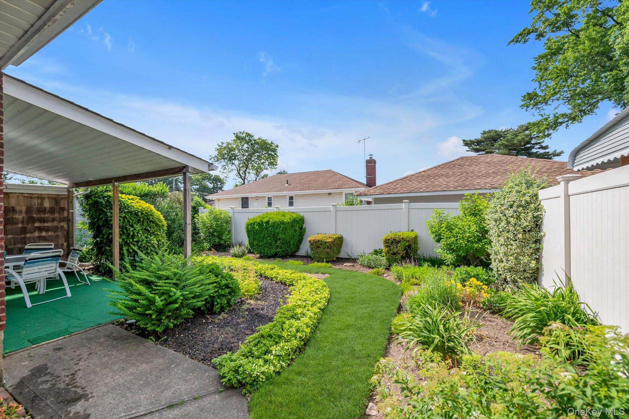 57 Lawrence Road Hempstead, NY 11550 - Photo 18 of 19