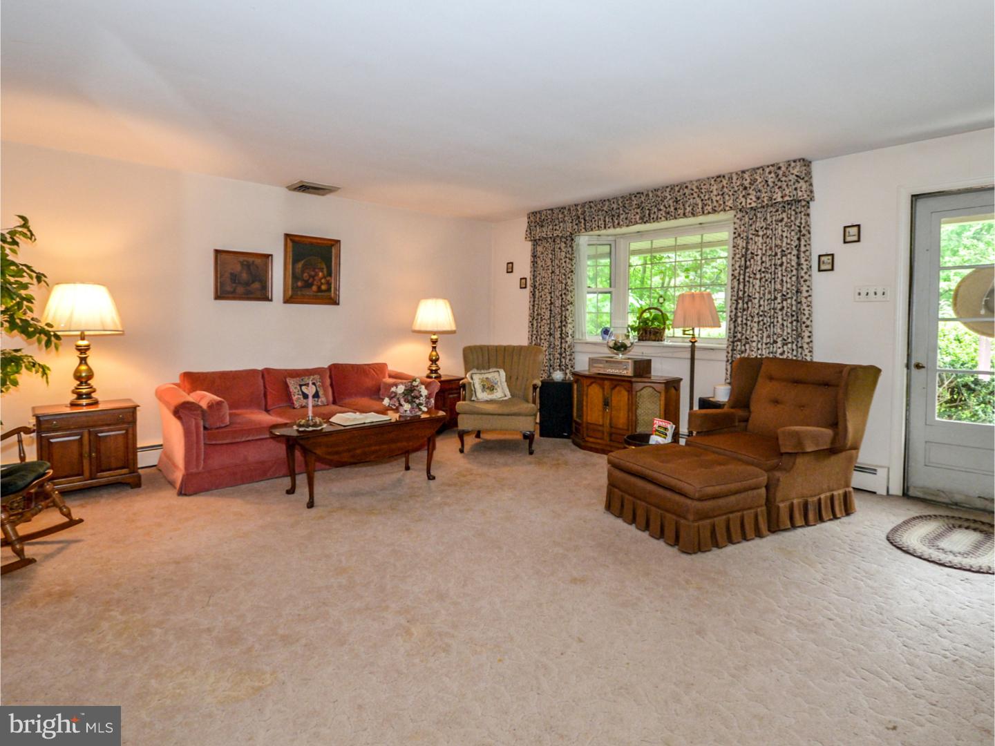 616 Coram Road Huntingdon Valley, PA 19006 - Photo 3 of 25 Gallery Image 3