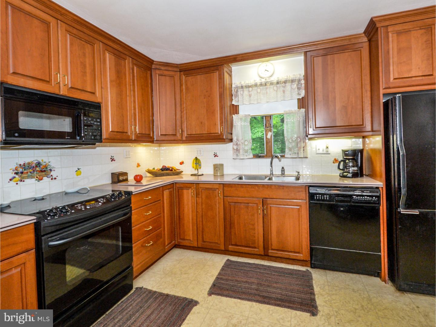 616 Coram Road Huntingdon Valley, PA 19006 - Photo 6 of 25 Gallery Image 6