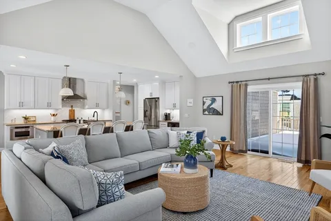 $1,575,900 | 11 Rosewood Circle, Mashpee, MA 02649