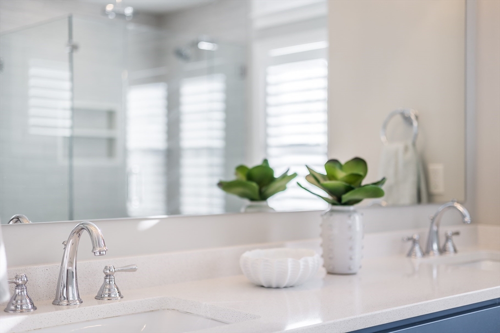 11 Rosewood Circle Mashpee, MA 02649 - Photo 26 of 36