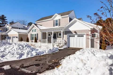 $1,575,900 | 11 Rosewood Circle, Mashpee, MA 02649