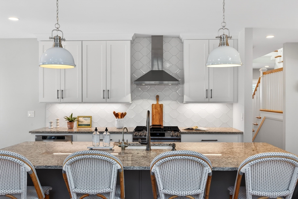 11 Rosewood Circle Mashpee, MA 02649 - Photo 7 of 36