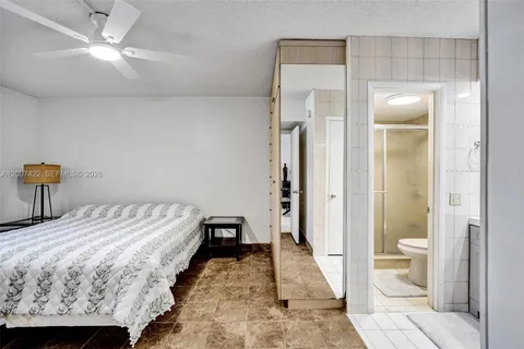 $229,900 | 455 Paradise Isle Boulevard, Unit 104, Hallandale Beach, FL 33009