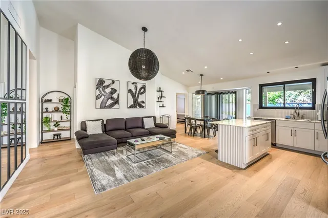 $3,520 | 1906 Old Mill Lane, Henderson, NV 89014