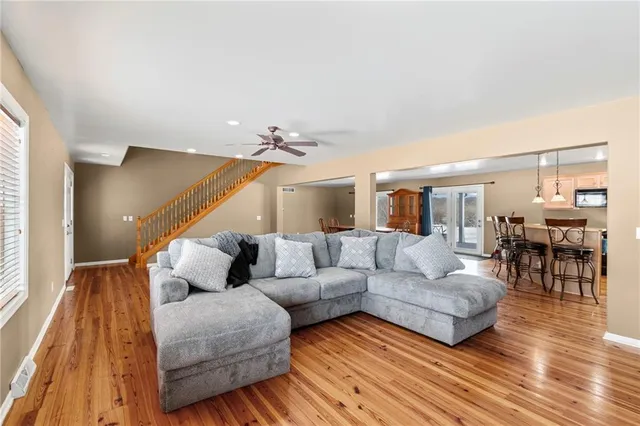 $550,000 | 15540 Cr 311 Road, Hale, MO 64643