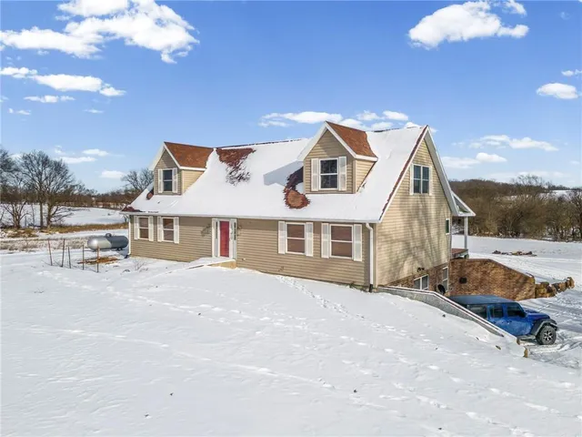 $550,000 | 15540 Cr 311 Road, Hale, MO 64643