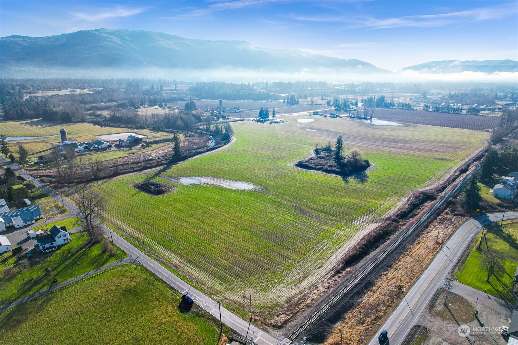 a view of a tennis court
