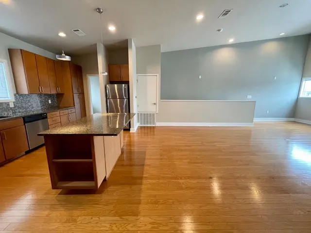 $3,150 | 1702 South Lamar Boulevard, Unit 2, Austin, TX 78704