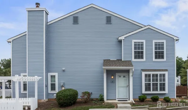 $415,000 | 85 Almond Drive, Somerset, NJ 08873