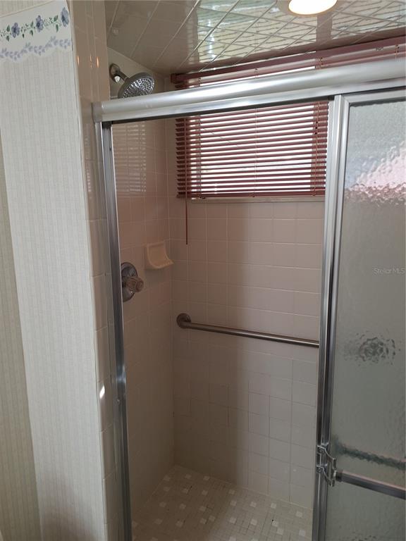 8202 Southwest 108th Pl Road Ocala, FL 34481 - Photo 8 of 22 WALK IN SHOWER IN MASTER BATHROOM