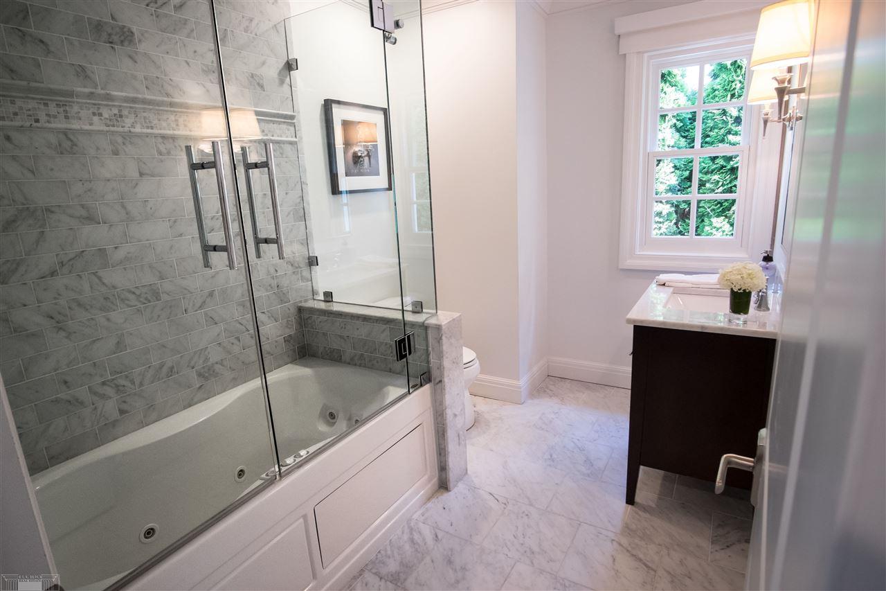 988 Lake Shore Road Grosse Pointe Shores, MI 48236 - Photo 22 of 60