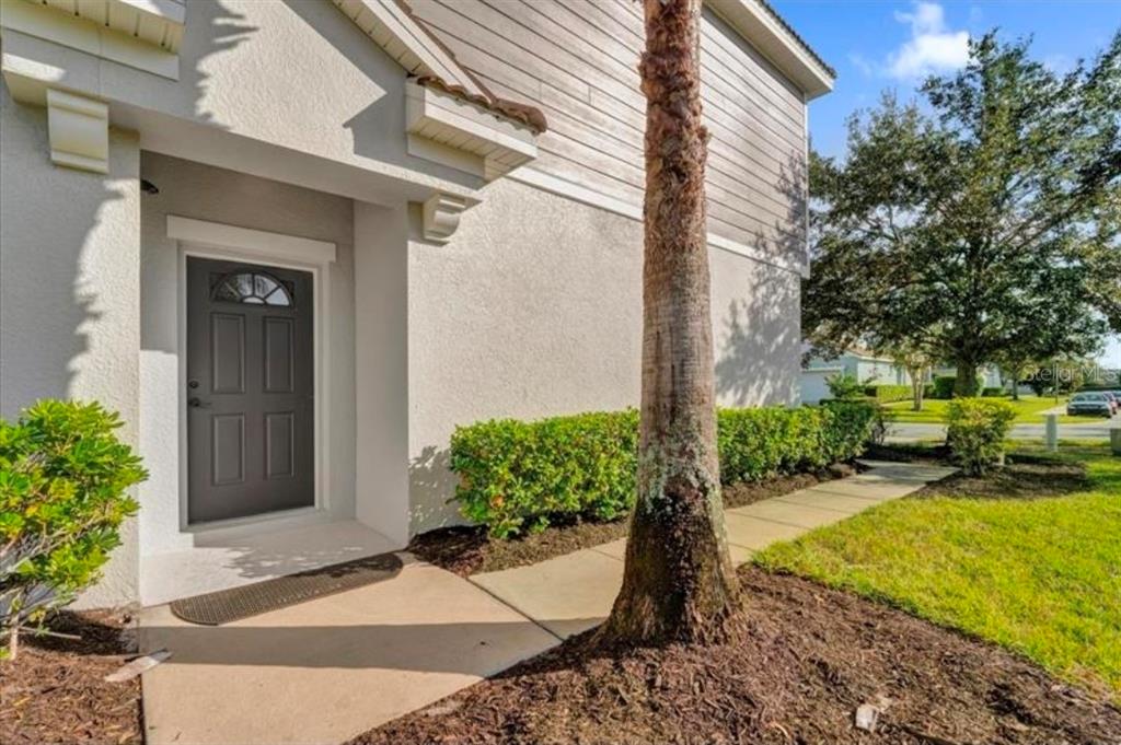 9301 Watchet Way Orlando, FL 32825 - Photo 4 of 36
